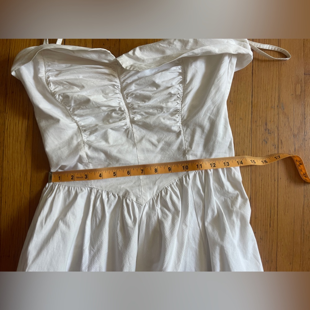 50s Vintage White Cotton Strapless Dress with Full Skirt - Picture 7 of 11